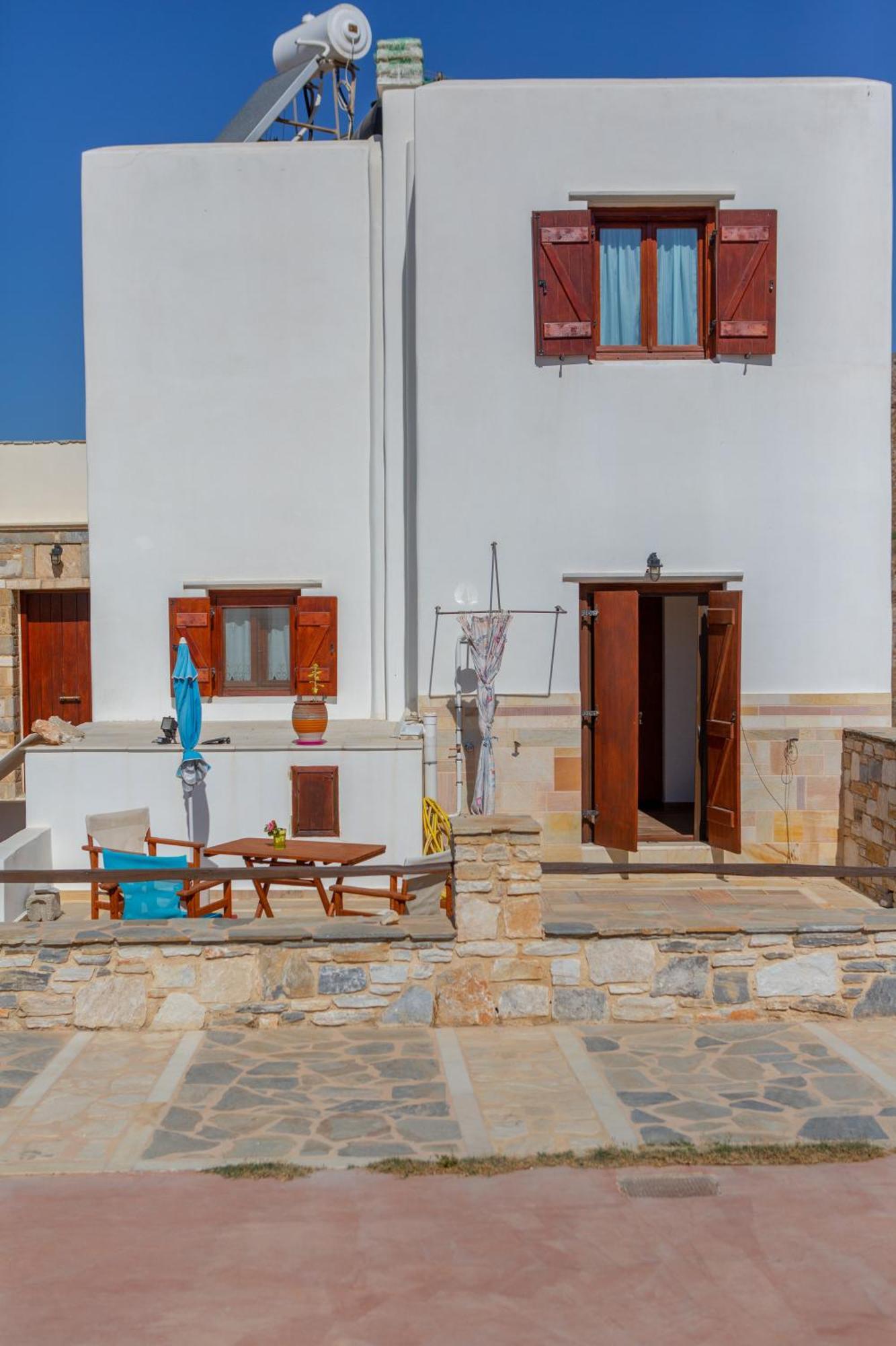 ميكري فيغلا Armonia Studios, Apartments & Villa الغرفة الصورة