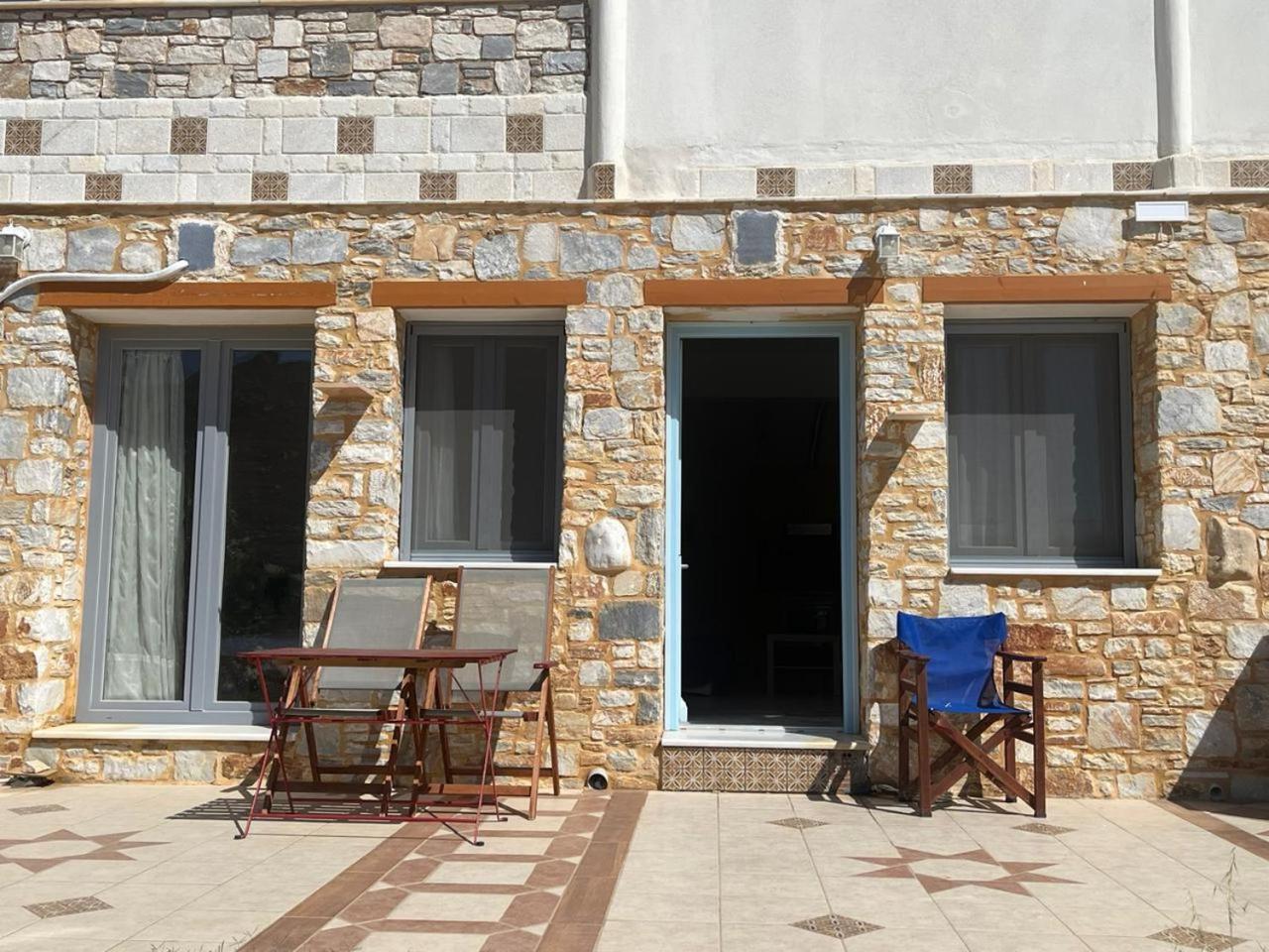 ميكري فيغلا Armonia Studios, Apartments & Villa المظهر الخارجي الصورة